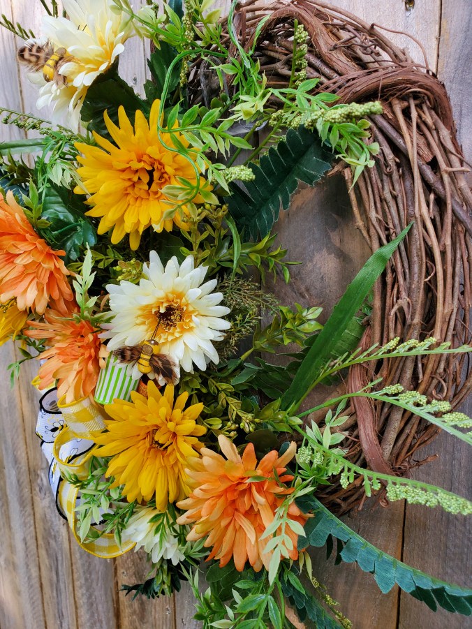 Gerber daisy wreath side